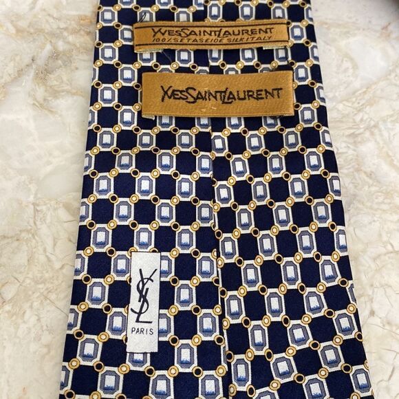 Yves Saint Laurent 100% Silk Tie - Picture 4 of 7